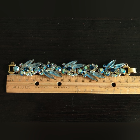 Dazzling Juliana Five Link Bracelet - Picture 13 of 16